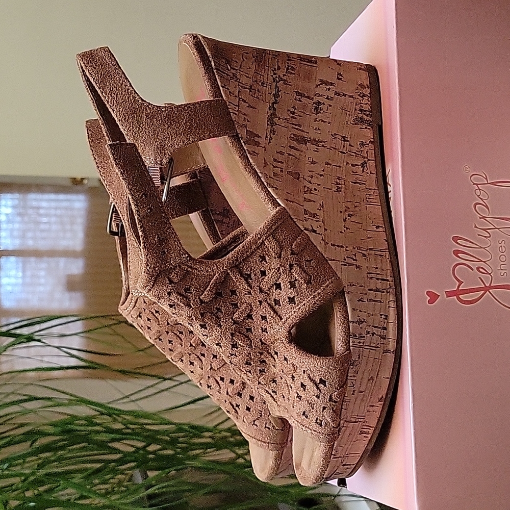 Jellypop Elena Cognac Suedelike Wedge Size 9.5M